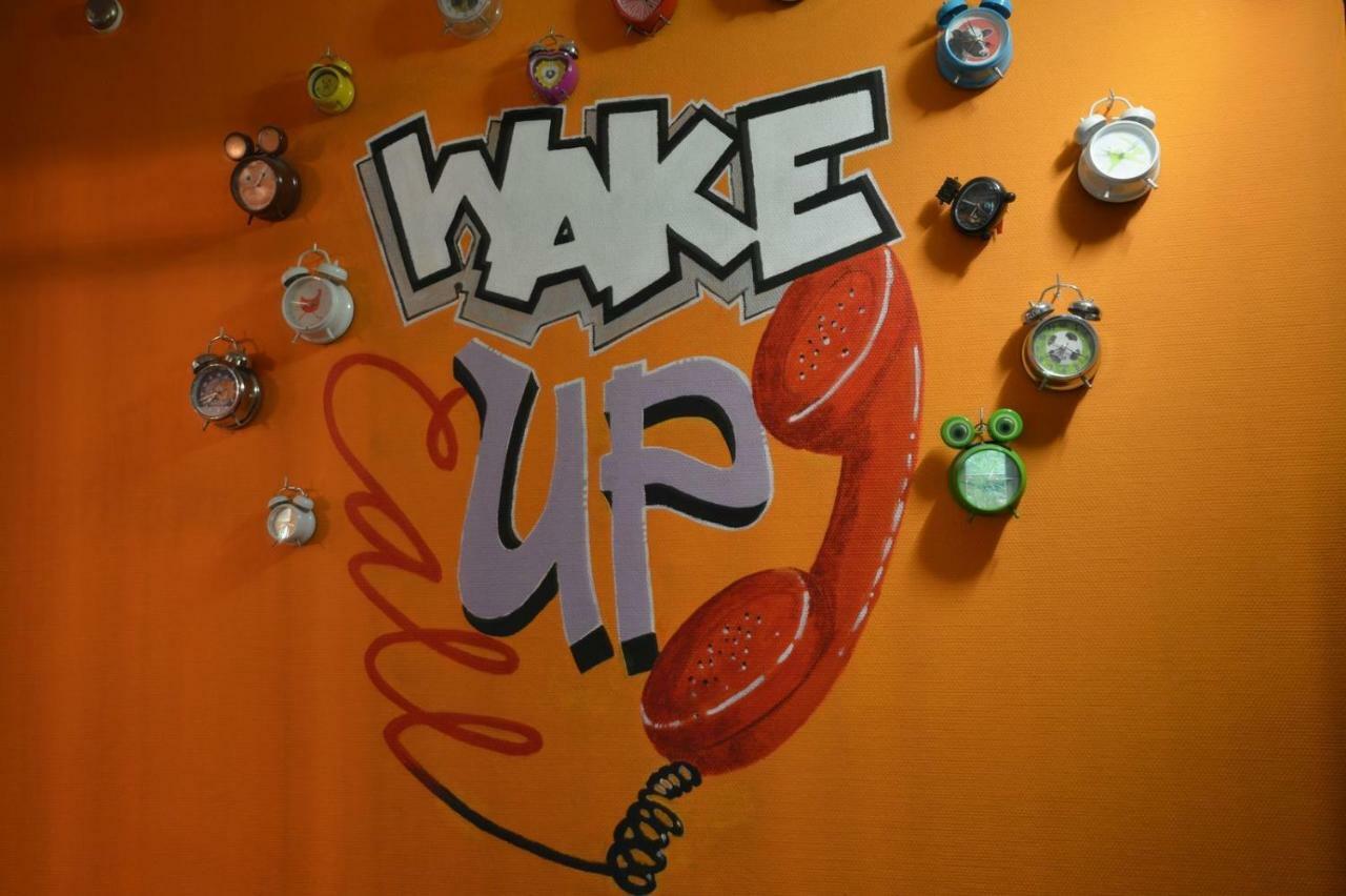 Wake Up Call Bed & Breakfast Westbroek Eksteriør bilde
