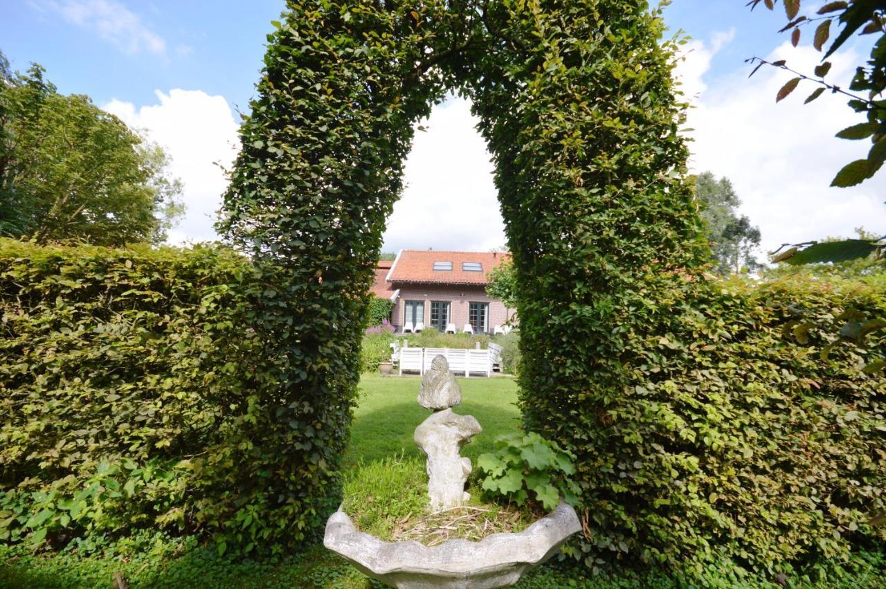 Wake Up Call Bed & Breakfast Westbroek Eksteriør bilde